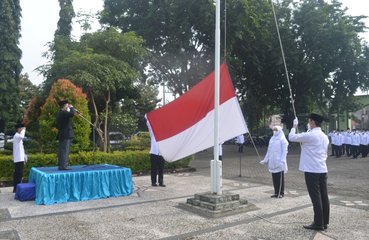 Peringati HAB ke-76, BDK Surabaya Adakan Upacara Bendera